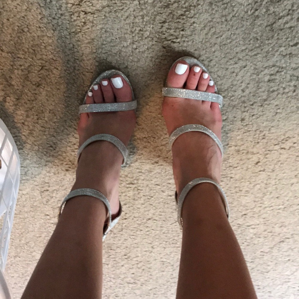 Silver Heels - image 6